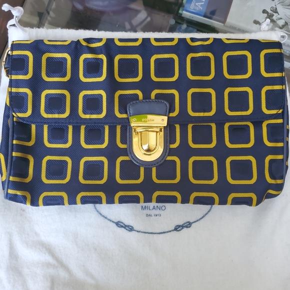 PRADA Silk crossbody/clutch bag in Geometric print - Picture 2 of 6
